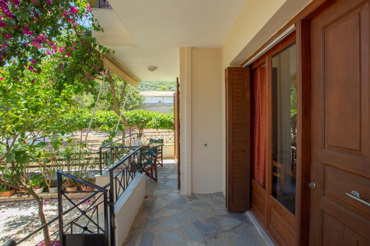 Giapis Apartment Μικρός Γιαλός Εξωτερικό φωτογραφία